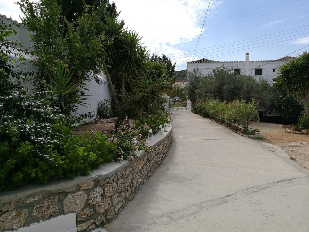 Villa Metaxa Spetses Town Exterior photo