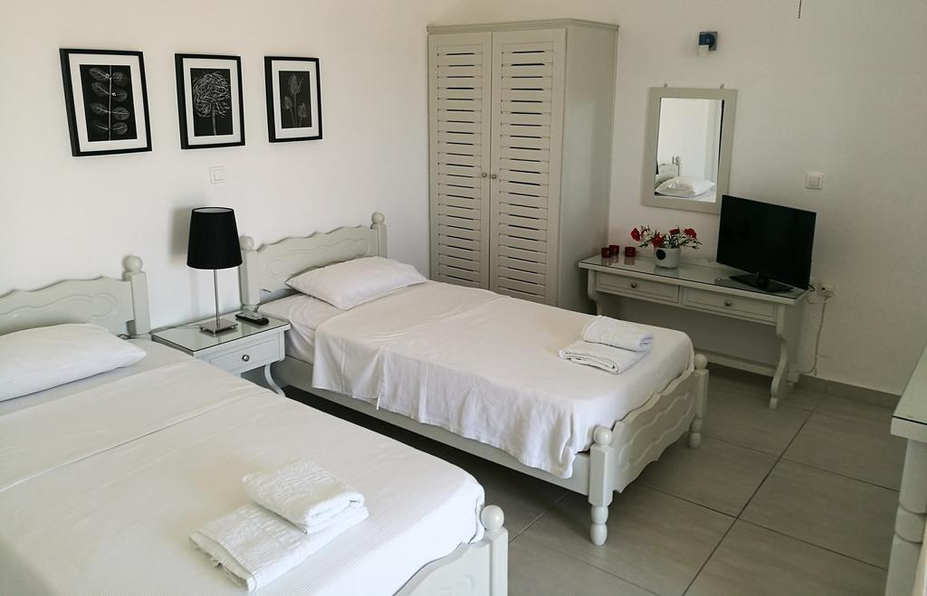 Villa Metaxa Spetses Town Exterior photo