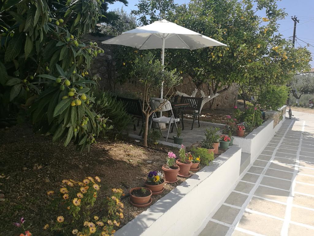 Villa Metaxa Spetses Town Exterior photo